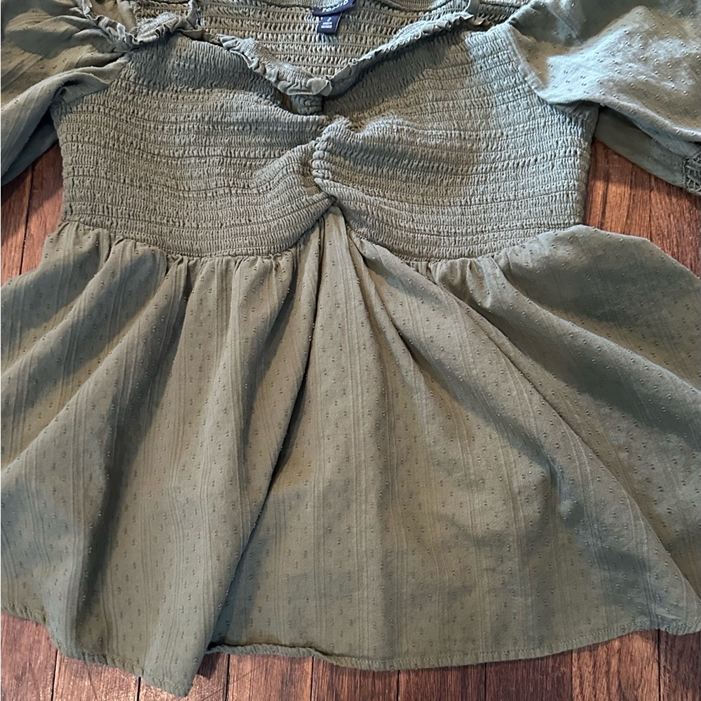 Torrid olive Green Off-Shoulder Blouse size 2 - Picture 2 of 7